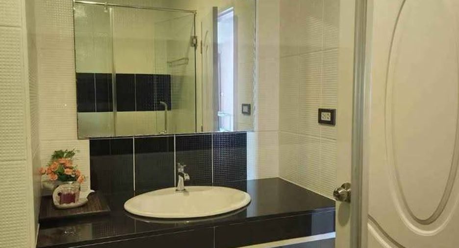 For sale 1 bed condo in Bang Saray, Pattaya
