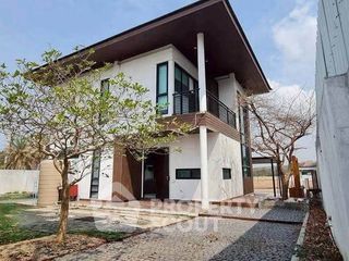 For sale 3 bedrooms house in Mueang Chon Buri, Chonburi