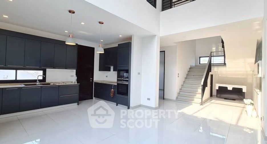 For sale 3 bedrooms house in Mueang Chon Buri, Chonburi