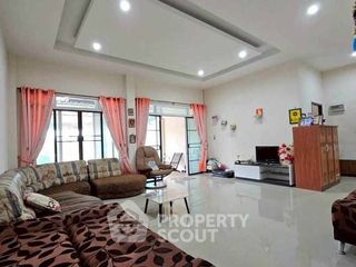 For sale 3 bedrooms house in Sattahip, Chonburi