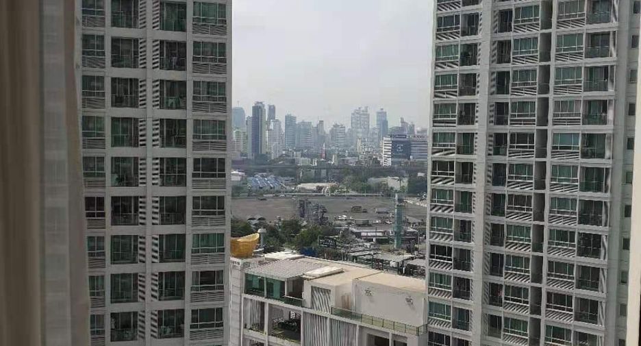 À vendre 1 chambre condo à Huai Khwang, Bangkok