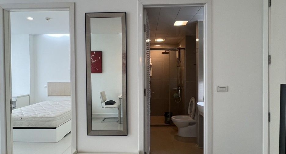 À vendre 1 chambre condo à Huai Khwang, Bangkok