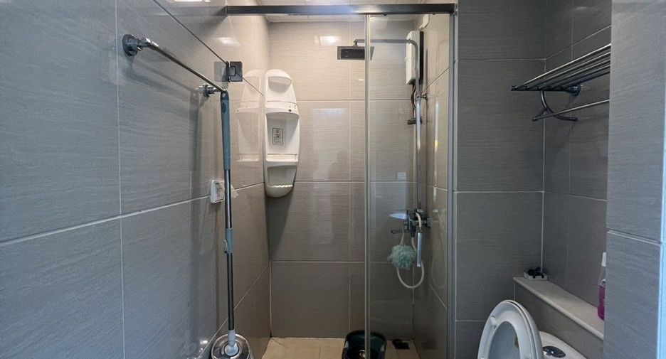 À vendre 1 chambre condo à Huai Khwang, Bangkok