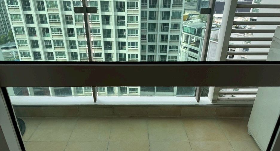 À vendre 1 chambre condo à Huai Khwang, Bangkok