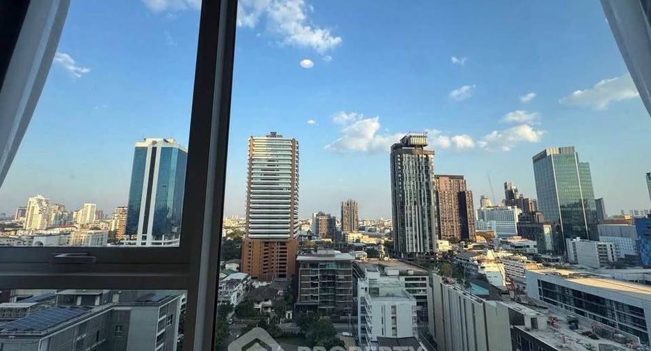 Condo en venta de 2 habitaciones en Khlong Toei, Bangkok