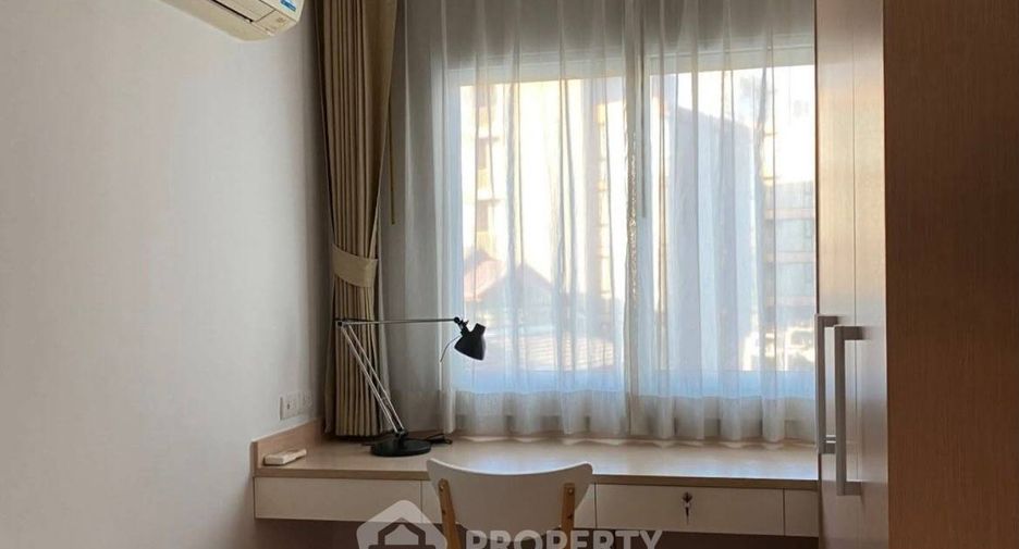 Wohnung zur Miete und zum Kauf mit 3 Zimmer in Phra Khanong, Bangkok