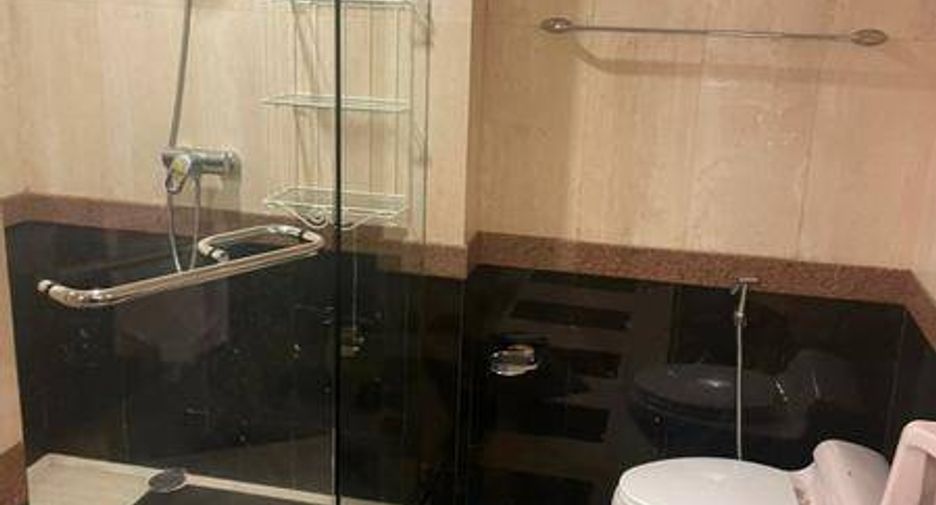 Wohnung zum Kauf mit 3 Zimmer in Watthana, Bangkok