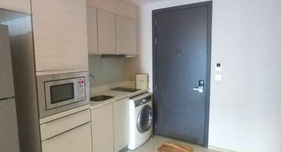 For sale 1 bed condo in Watthana, Bangkok