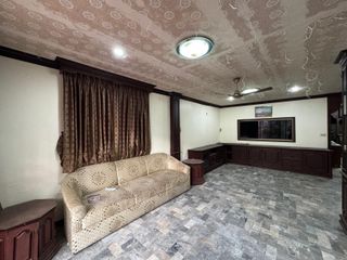 For sale and for rent 4 bedrooms townhouse in Thon Buri, Bangkok