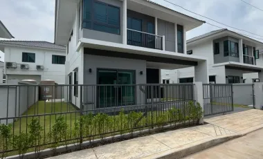 À louer 4 chambres maison à Mueang Phuket, Phuket
