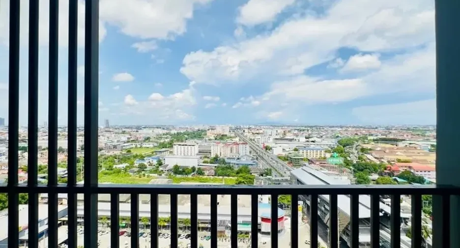 For sale 1 bed condo in Mueang Samut Prakan, Samut Prakan