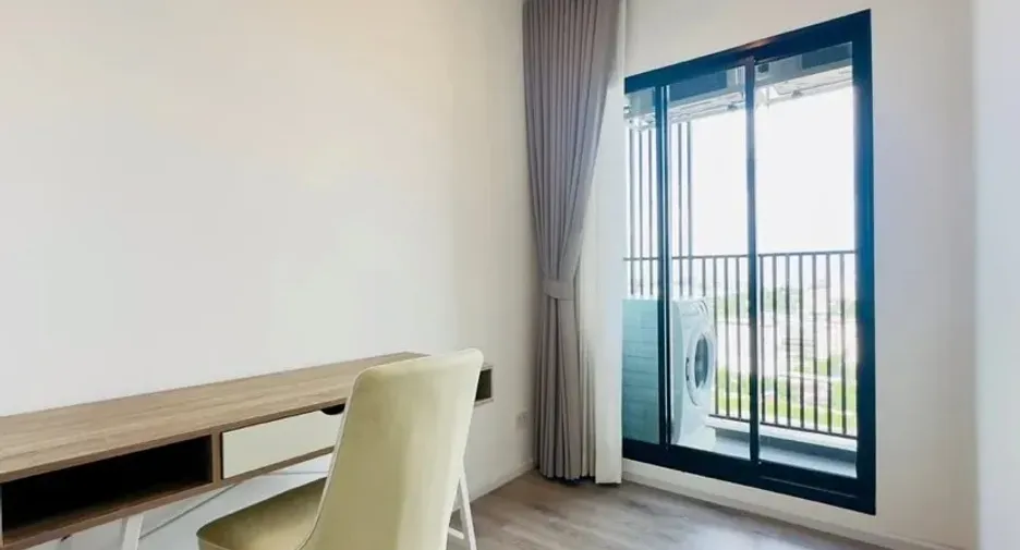 For sale 1 bed condo in Mueang Samut Prakan, Samut Prakan