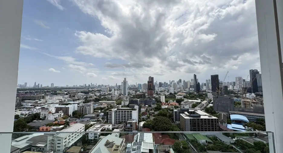 ขาย และ ให้เช่า 2 ห้องนอน คอนโด ใน คลองเตย, กรุงเทพฯ