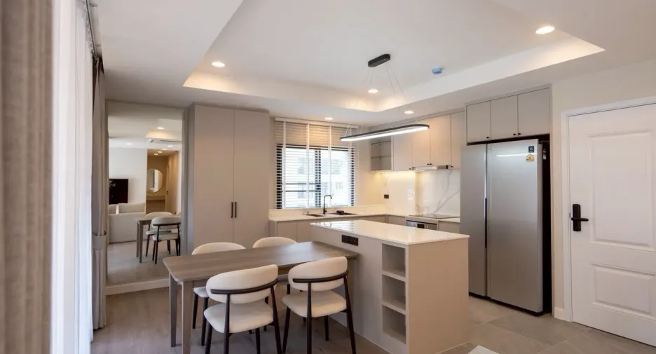 For rent 2 bedrooms apartment in Khlong Toei, Bangkok
