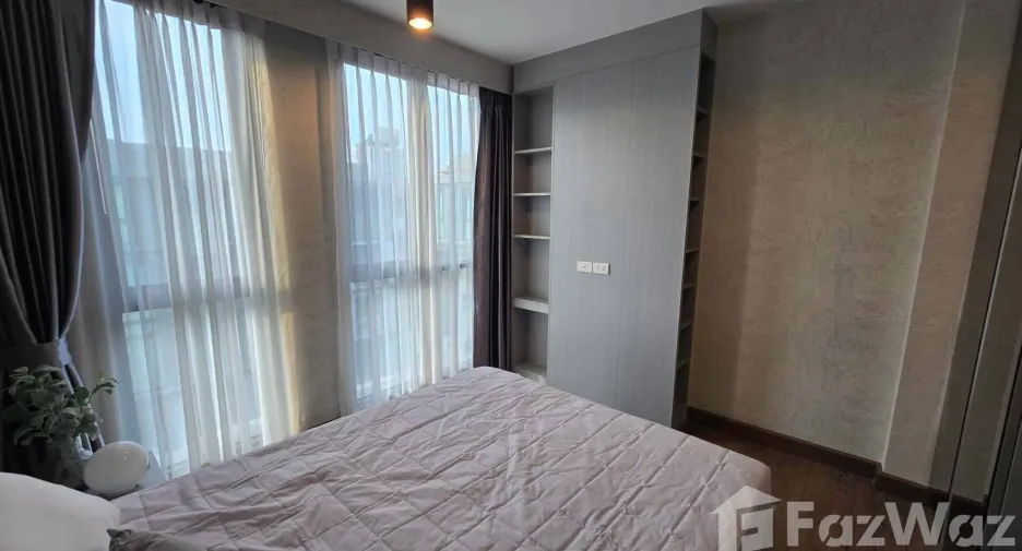For rent 3 ベッドルーム condo in Phra Khanong, Bangkok