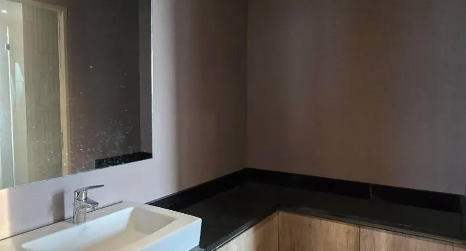 For rent 3 ベッドルーム condo in Phra Khanong, Bangkok