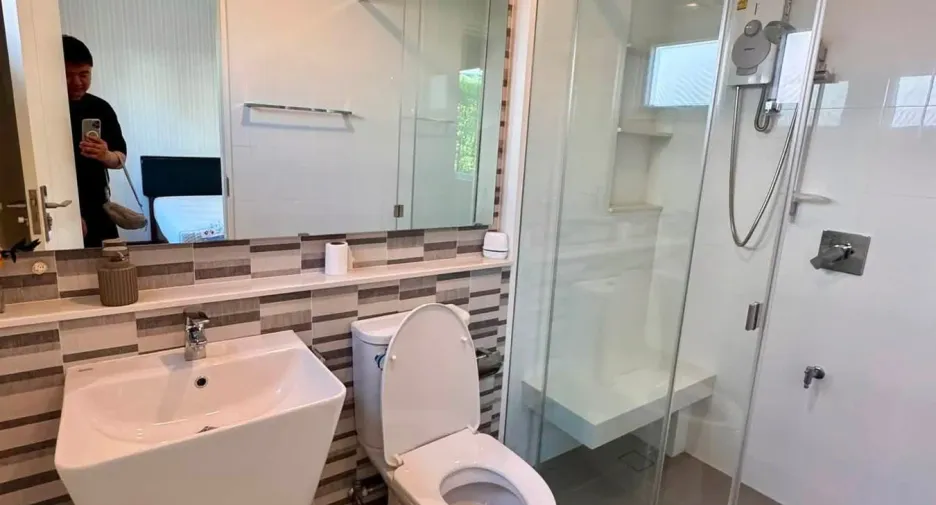 For rent 4 bedrooms house in Mueang Chiang Mai, Chiang Mai