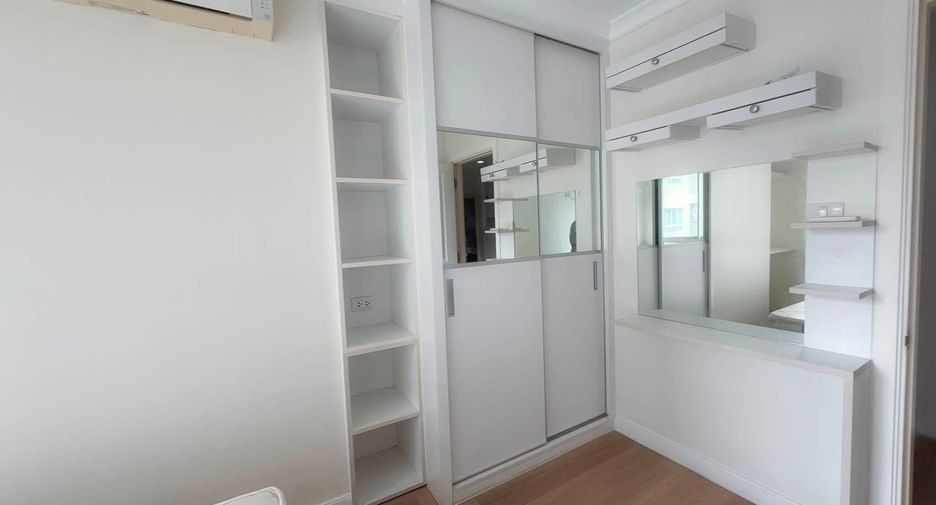 Condo en alquiler de 2 habitaciones en Huai Khwang, Bangkok