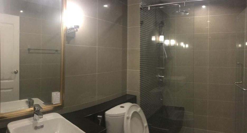 For sale 1 bed condo in Huai Khwang, Bangkok