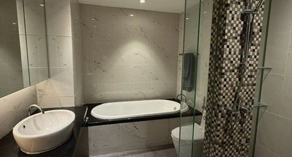Condo en alquiler de 2 habitaciones en Sathon, Bangkok