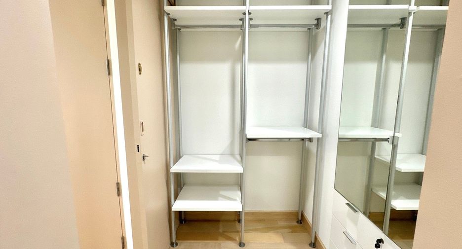 For sale 1 bed condo in Khlong San, Bangkok