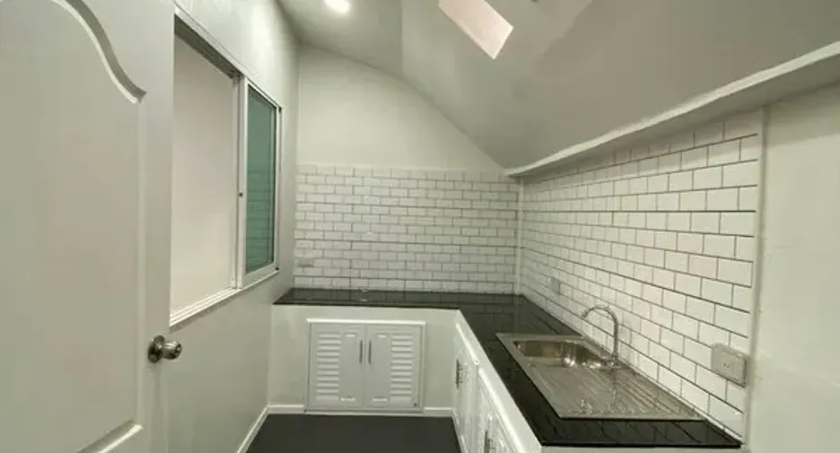 Casa adosada en venta de 2 habitaciones en Mueang Chiang Mai, Chiang Mai