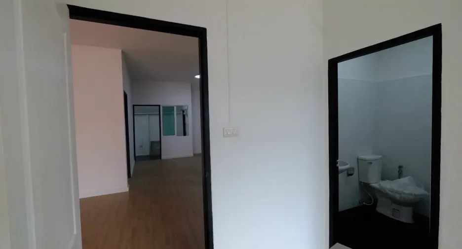 Casa adosada en venta de 2 habitaciones en Mueang Chiang Mai, Chiang Mai
