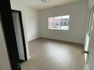 Reihenhaus zum Kauf mit 2 Zimmer in Mueang Chiang Mai, Chiang Mai