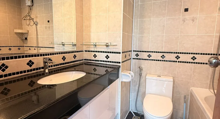 For rent 2 bedrooms condo in Bang Lamung, Chonburi