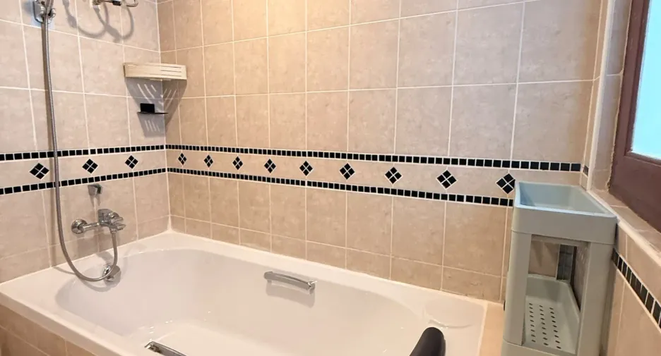 For rent 2 bedrooms condo in Bang Lamung, Chonburi