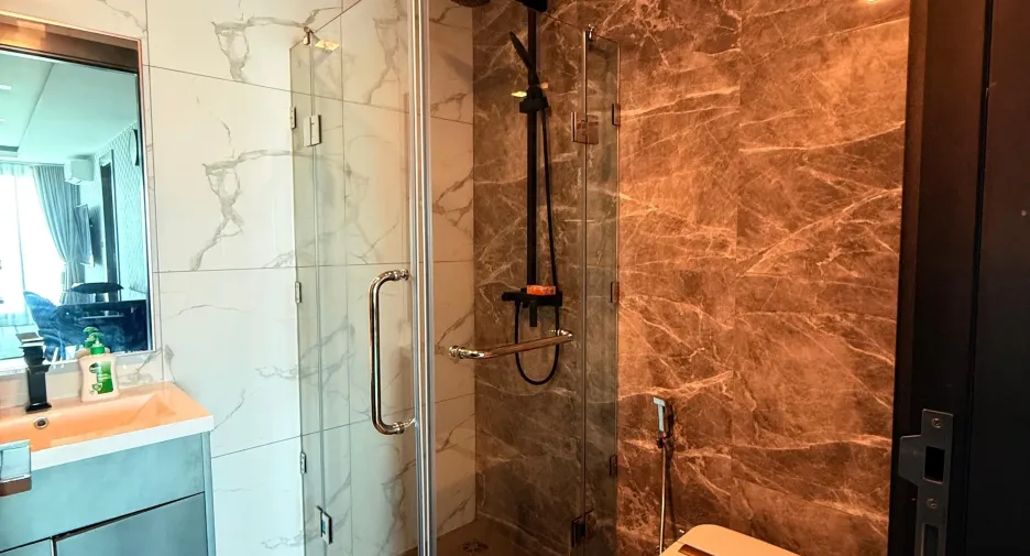 For sale and for rent 2 bedrooms condo in Bang Lamung, Chonburi