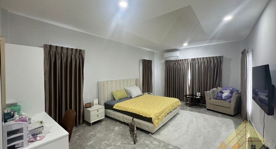 For sale 4 bedrooms house in Bang Lamung, Chonburi