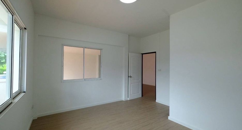 Casa adosada en venta de 2 habitaciones en Mueang Chiang Mai, Chiang Mai