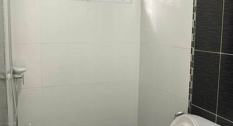 Reihenhaus zum Kauf mit 2 Zimmer in San Kamphaeng, Chiang Mai
