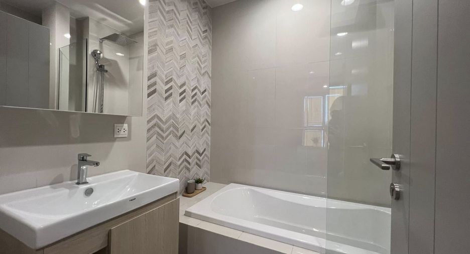 Condo en alquiler de 1 habitaciones en Khlong Toei, Bangkok