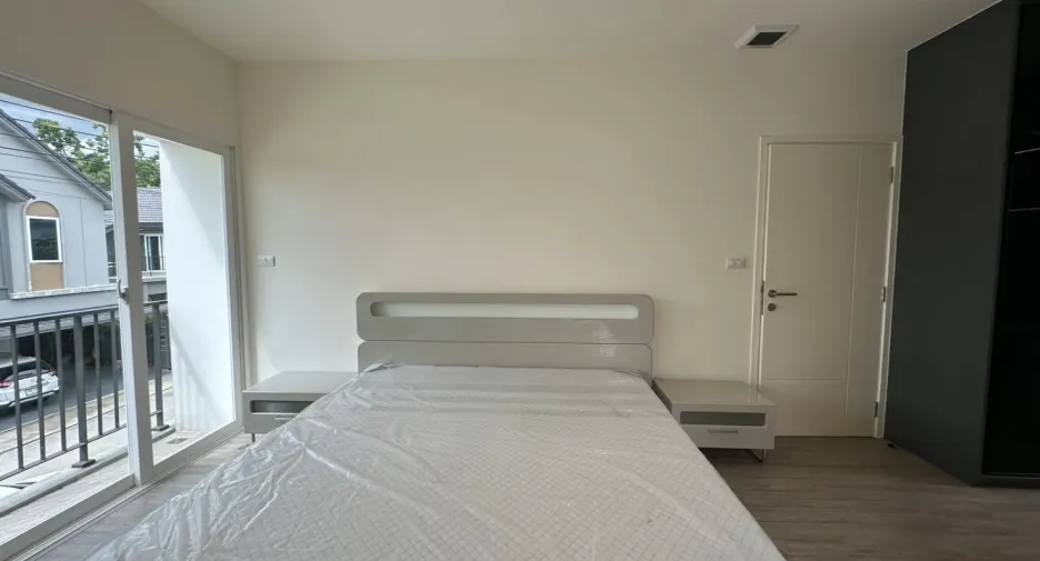 出售 4 卧室 独立屋 在 Mueang Chiang Mai, Chiang Mai