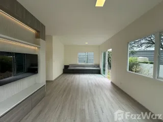 出售 4 卧室 独立屋 在 Mueang Chiang Mai, Chiang Mai