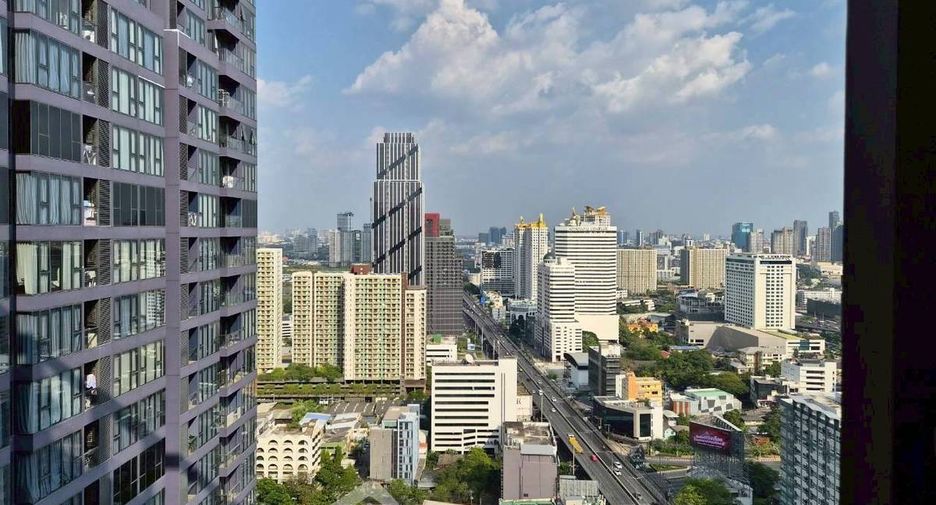 For rent 1 bed condo in Huai Khwang, Bangkok