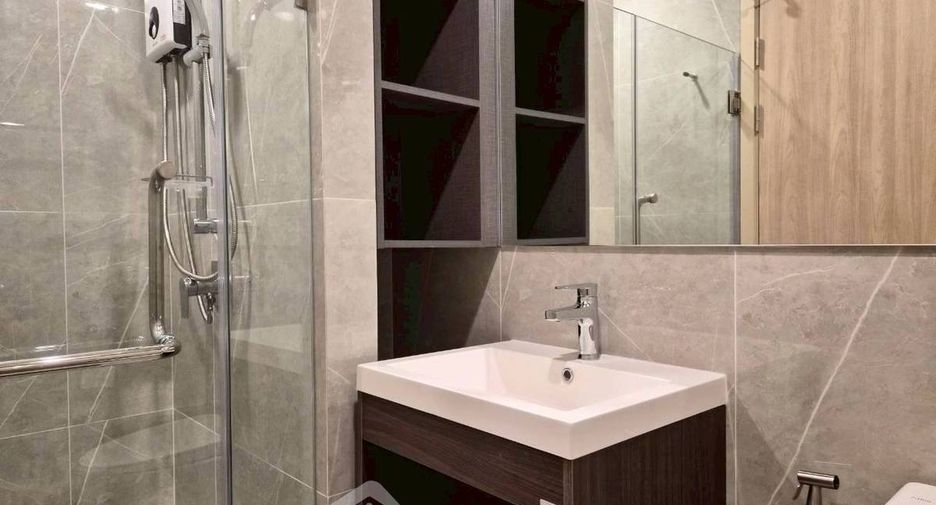 For rent 1 bed condo in Huai Khwang, Bangkok