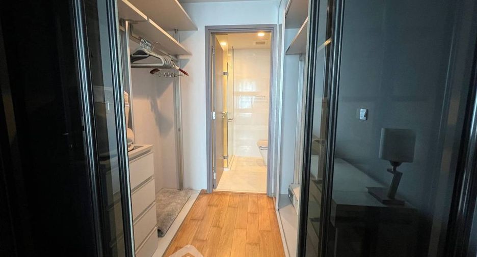 For rent 1 bed condo in Khlong Toei, Bangkok