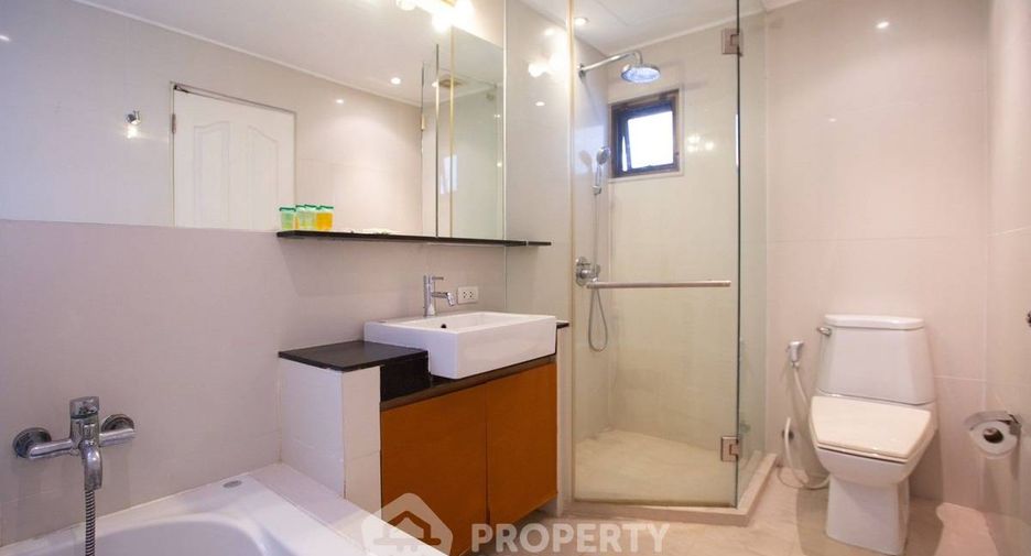 Apartment zur Miete mit 3 Zimmer in Watthana, Bangkok