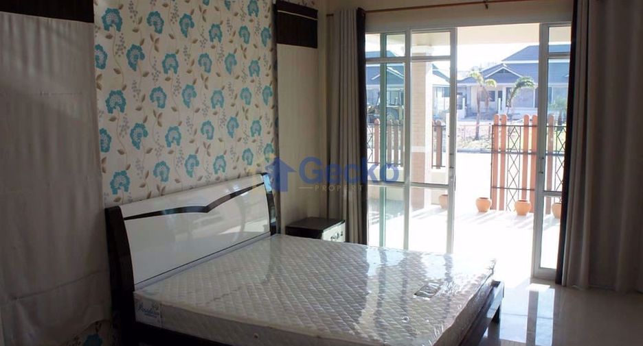Haus zur Miete mit 3 Zimmer in Bang Lamung, Chonburi