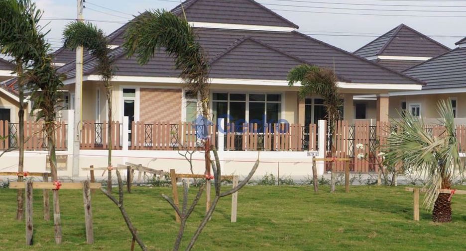 Haus zur Miete mit 3 Zimmer in Bang Lamung, Chonburi