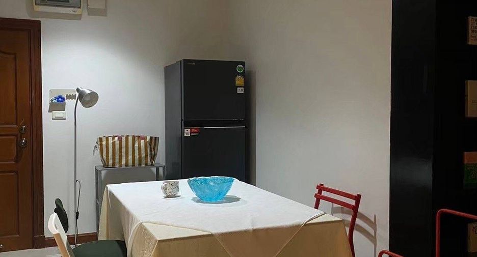 Аренда 2 спальни кондо в Хуаи Кхщанг, Бангкок