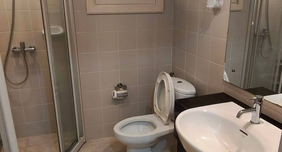 For rent 2 bedrooms condo in Phaya Thai, Bangkok
