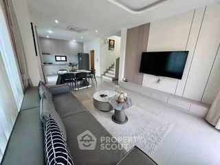 For rent 4 bedrooms townhouse in Bang Lamung, Chonburi