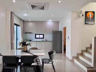 For rent 4 bedrooms townhouse in Bang Lamung, Chonburi