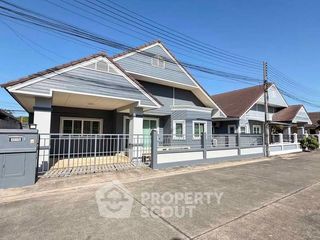 For rent 3 bedrooms townhouse in Bang Lamung, Chonburi