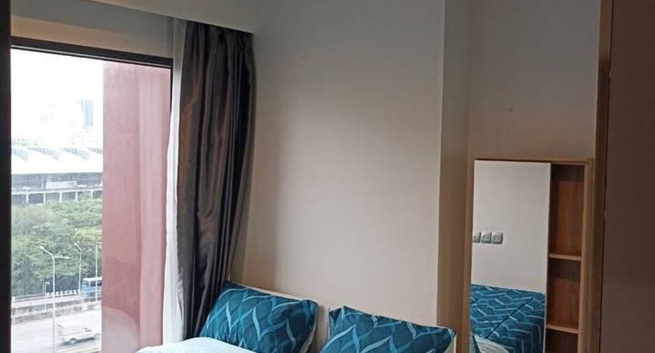 À louer 1 chambre condo à Huai Khwang, Bangkok