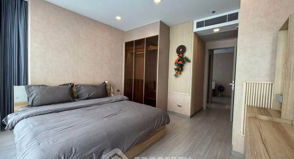 For rent 2 bedrooms condo in Huai Khwang, Bangkok